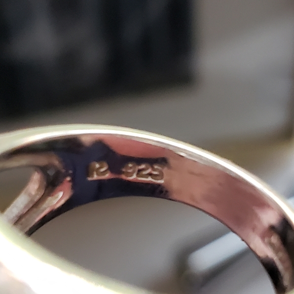 Chunky Vintage Sterling Silver (925) Turquoise (Howlite) Ring, Size 5 - Picture 7 of 10